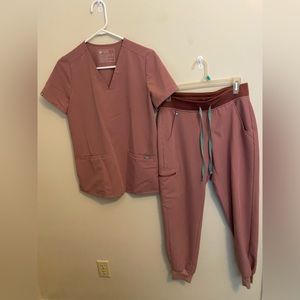 Figs Mauve jogger set, barely worn.